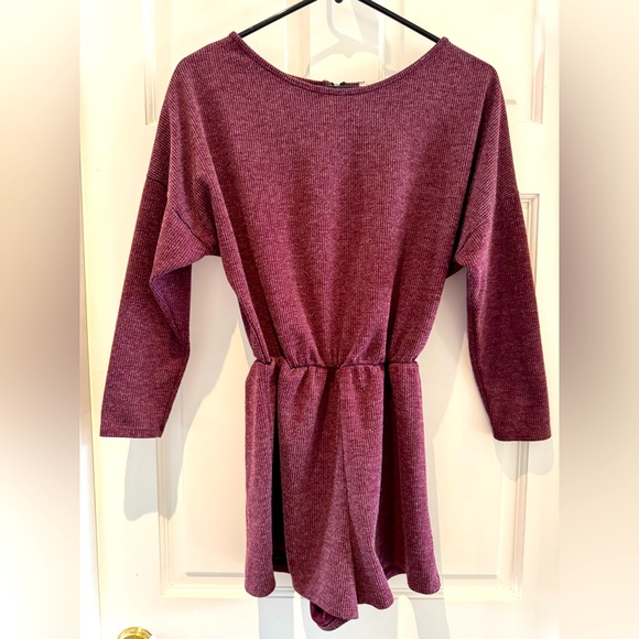 Charlotte Russe Burgundy Dolman Sleeve Ribbed Romper – Size XS - Picture 3 of 15
